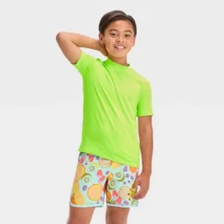 Boys' Solid Rash Guard Top - Cat & Jack™ Lime Green -Cat & Jack Sales Store GUEST 85e4ffd1 4593 4c51 89cd c37dc48794f5