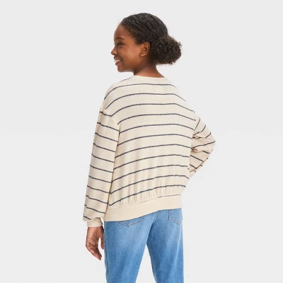 Girls' Cozy Pullover Sweatshirt - Cat & Jack™ 3 Girls' Cozy Pullover Sweatshirt - Cat & Jack™